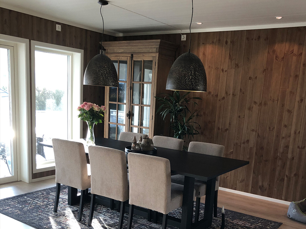 Panel i stuen hos Interiørprisfinalist nummer 5