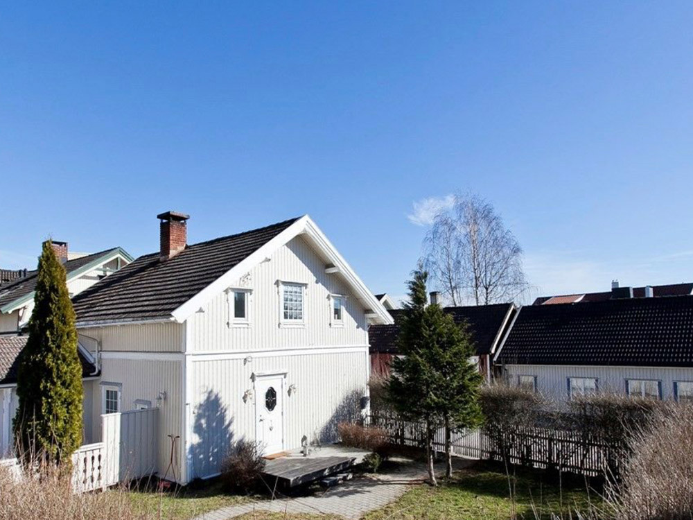 Bilde av hagetomt før renoveringsarbeid finalist nummer 10. Uteromsprisen 2021.